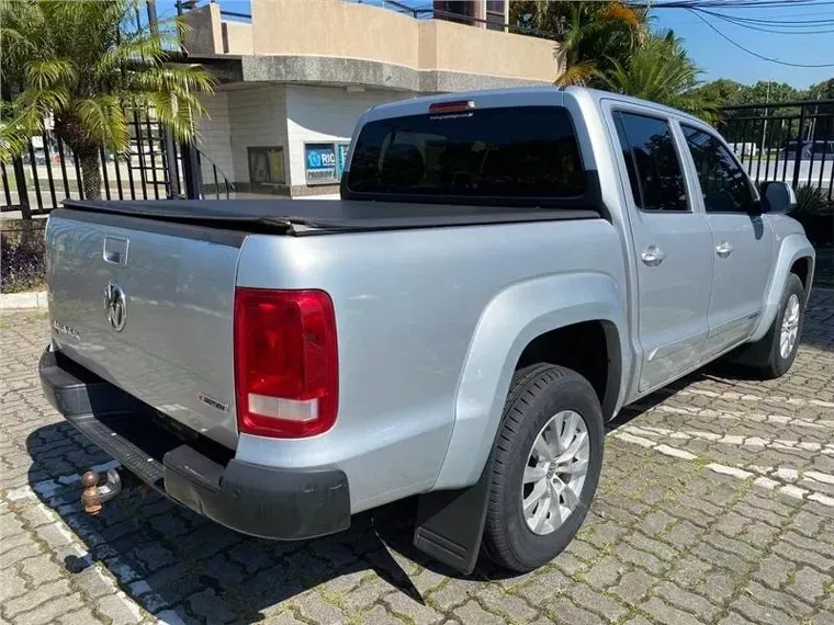 Volkswagen Amarok Prata 10