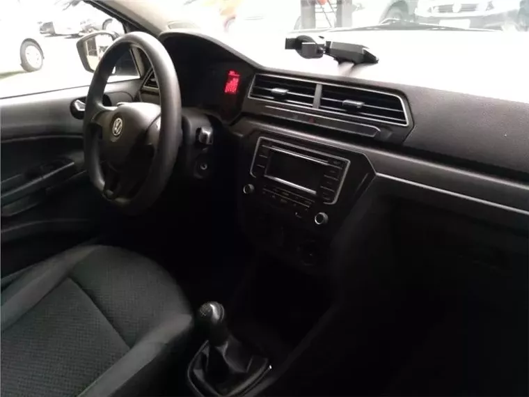 Volkswagen Gol Cinza 4