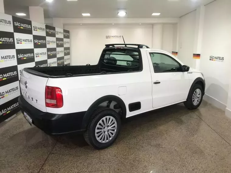 Volkswagen Saveiro Branco 2