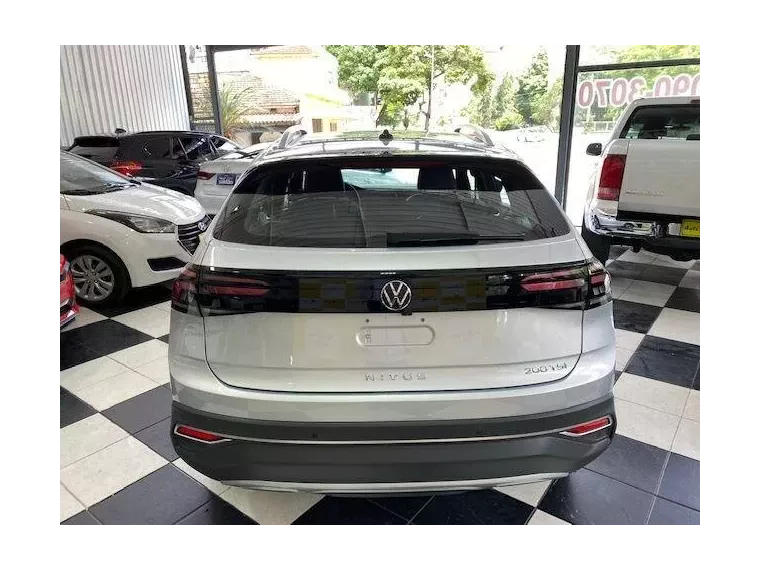 Volkswagen Nivus Prata 8