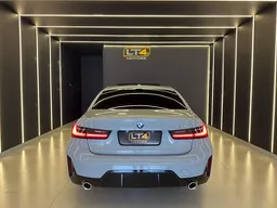 BMW 320i