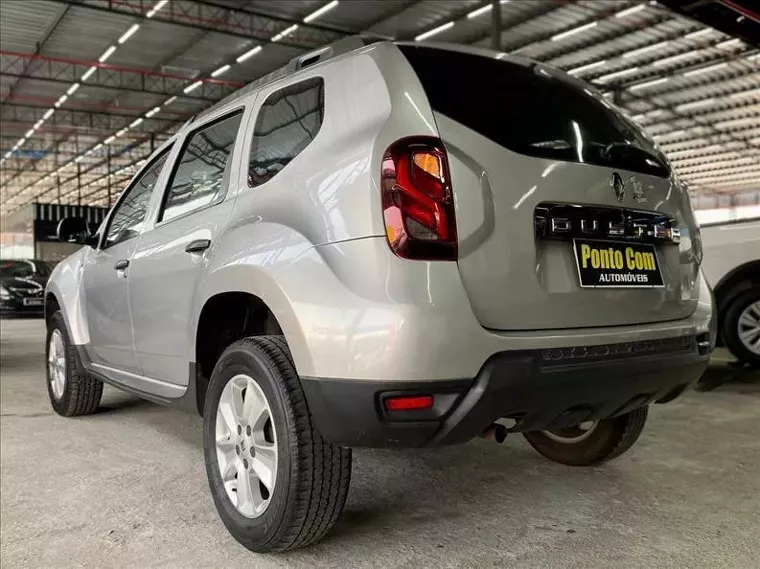 Renault Duster Prata 5