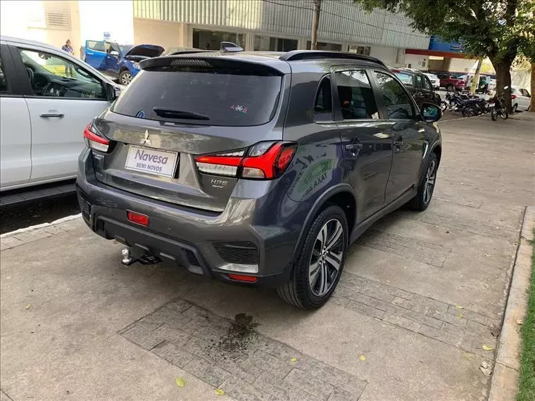 Mitsubishi Outlander Cinza 2