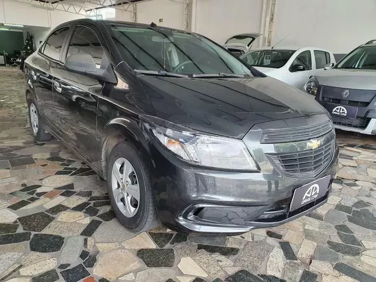 Chevrolet Prisma Cinza 1