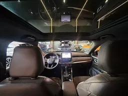 Jeep Commander