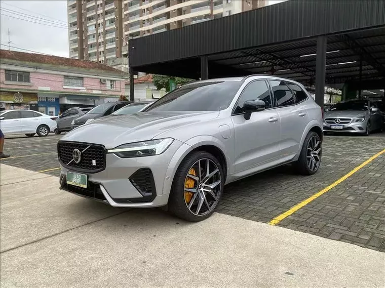 Volvo XC60 Prata 1