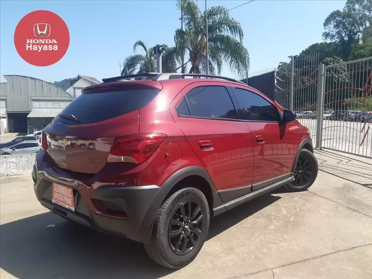 Chevrolet Onix Vermelho 2