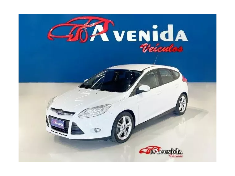 Ford Focus Branco 5