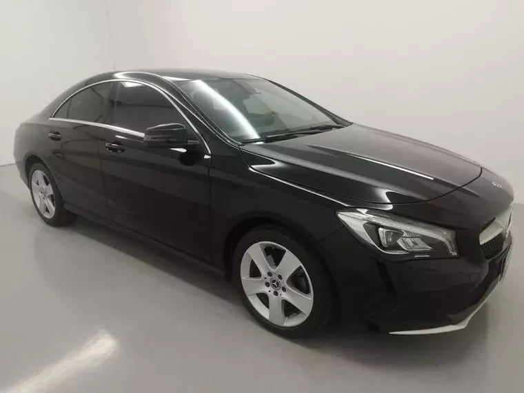 Mercedes-benz CLA 180 Preto 17