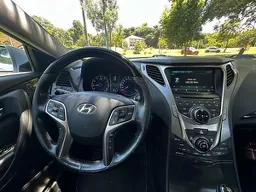 Hyundai Azera
