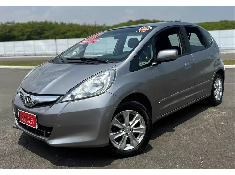 Honda FIT Prata 18