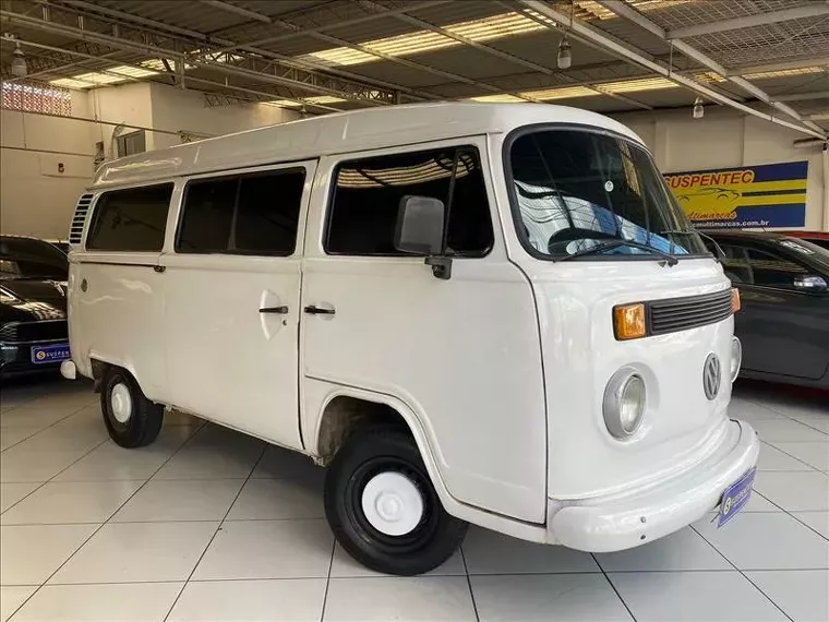 Volkswagen Kombi Branco 1