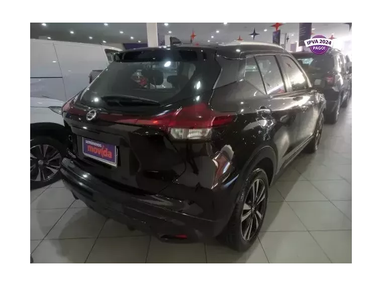 Nissan Kicks Preto 4