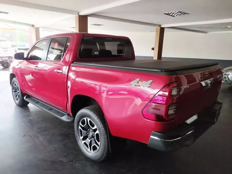 Toyota Hilux Vermelho 8