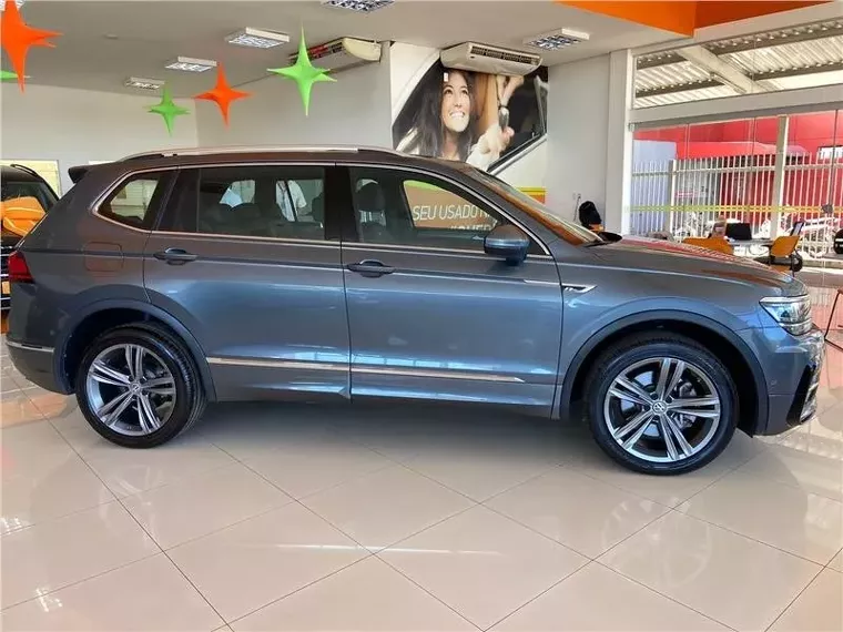 Volkswagen Tiguan Cinza 15