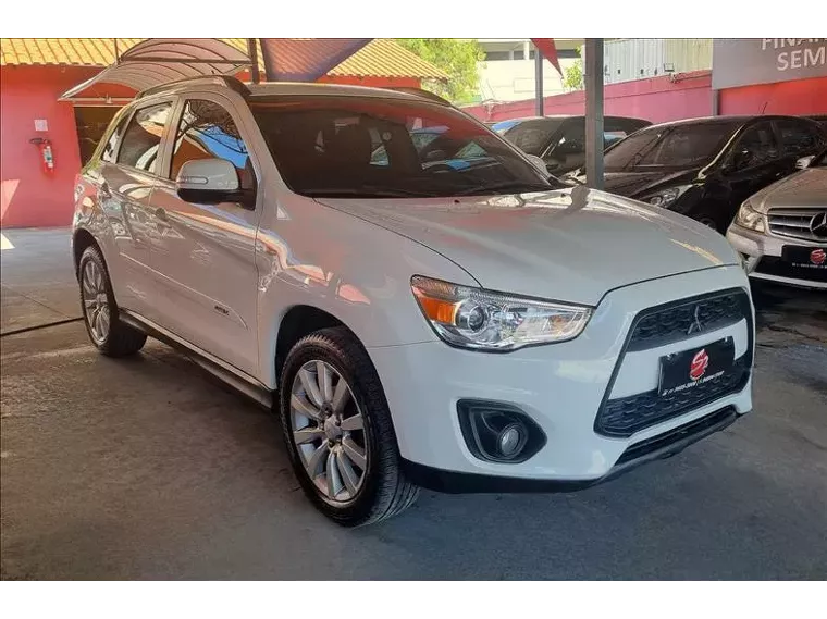 Mitsubishi ASX Branco 7