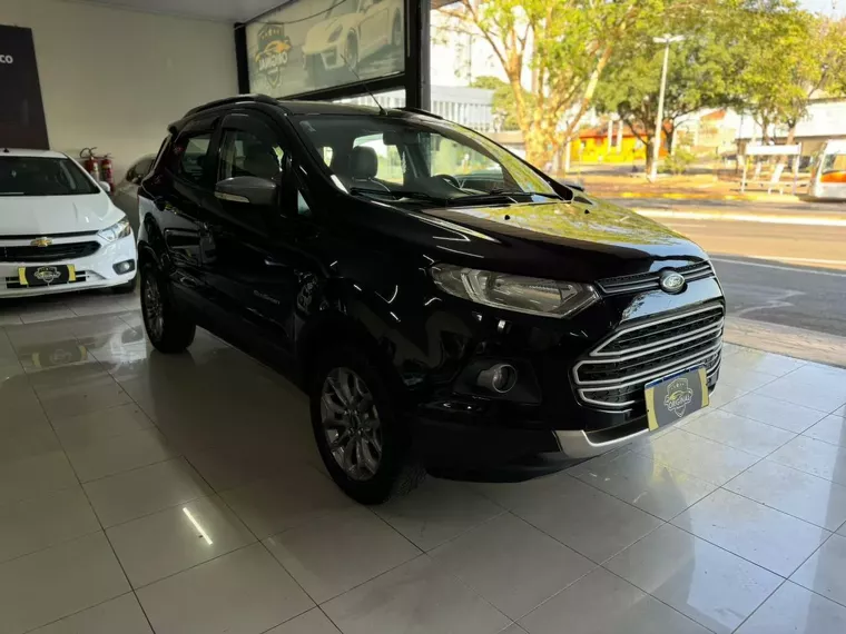 Ford Ecosport Preto 10