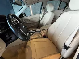 BMW 320i