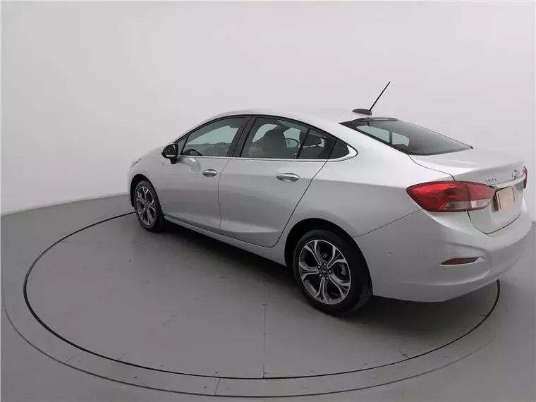 Chevrolet Cruze Prata 18