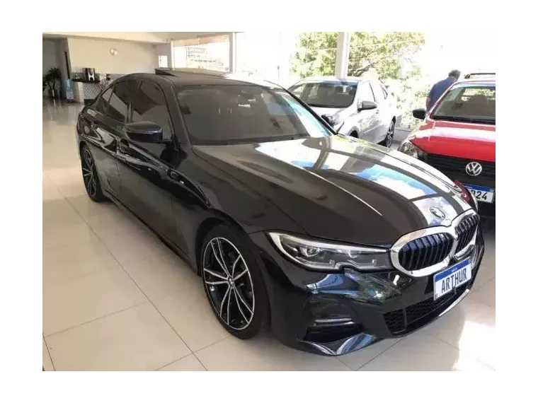 BMW 320i Preto 1