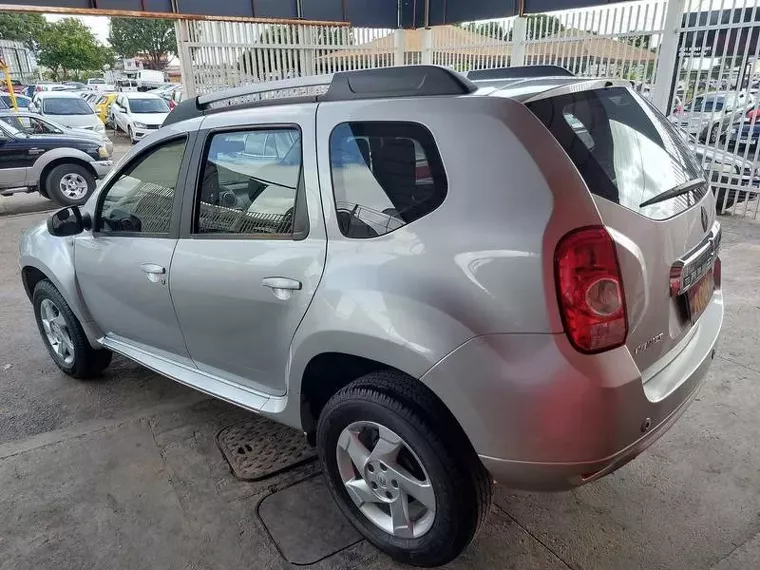 Renault Duster Prata 3