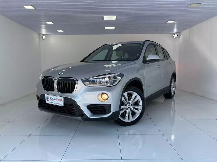 BMW X1 Prata 1