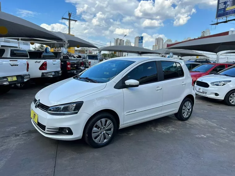 Volkswagen Fox Branco 9