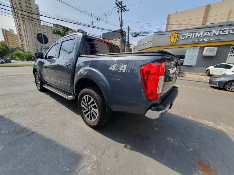 Nissan Frontier Cinza 3