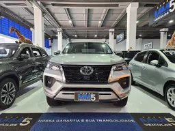 Toyota Hilux SW4