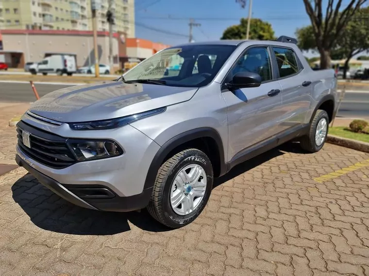 Fiat Toro Branco 8