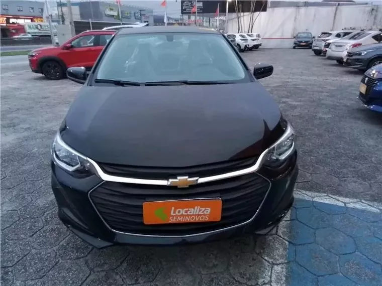 Chevrolet Onix Preto 3