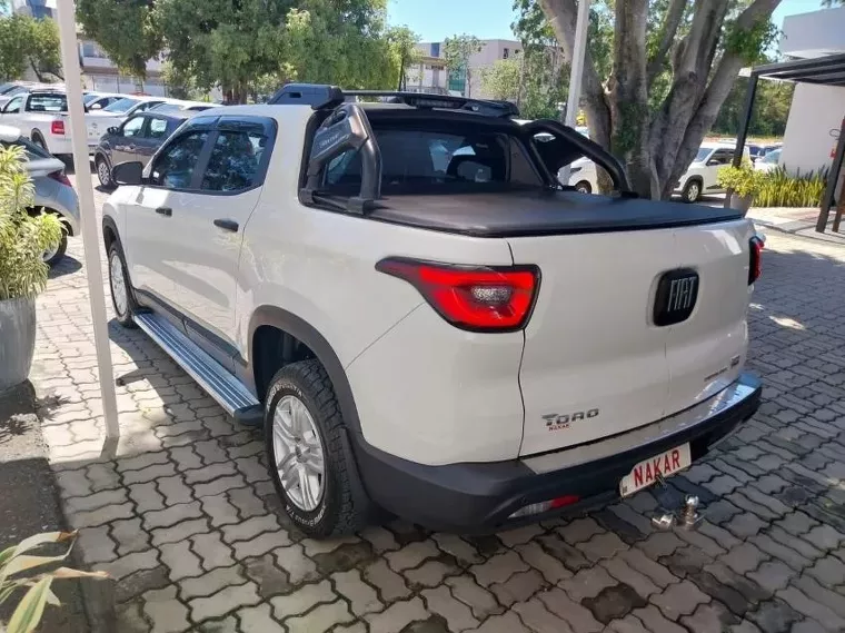 Fiat Toro Branco 11