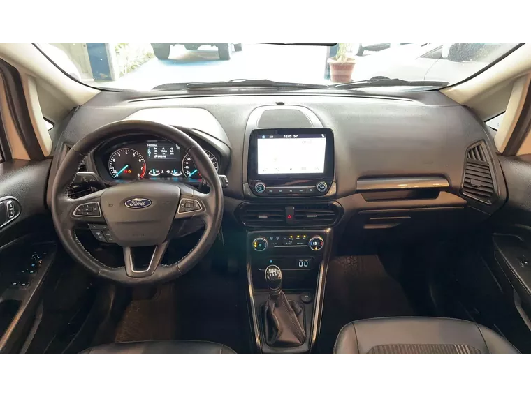 Ford Ecosport Branco 10