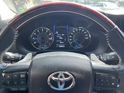Toyota Hilux SW4