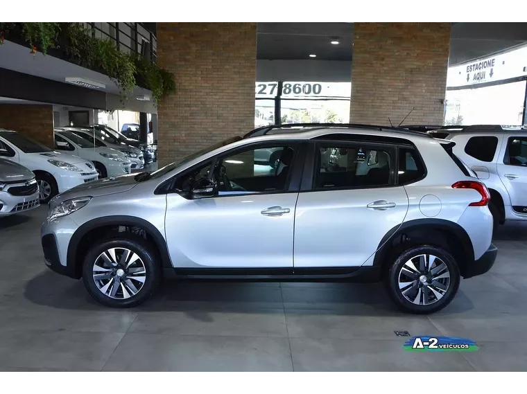 Peugeot 2008 Prata 7