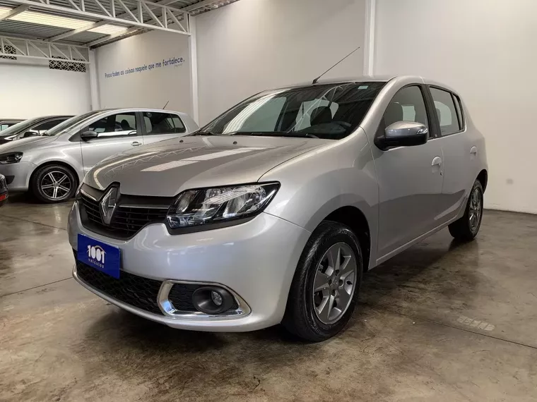 Renault Sandero Prata 3