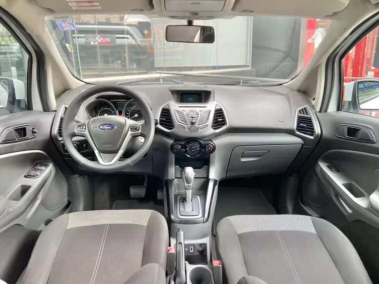 Ford Ecosport Branco 13