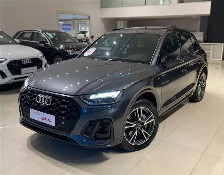 Audi Q5 Cinza 4