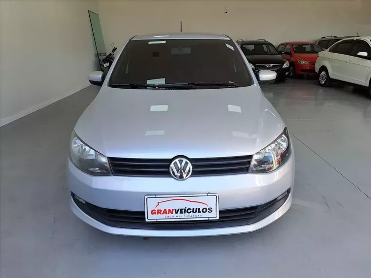 Volkswagen Gol Prata 1