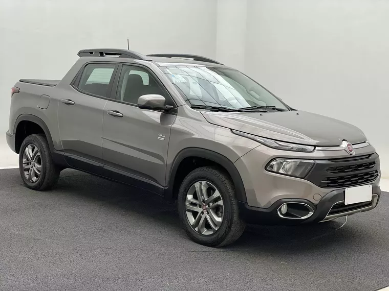 Fiat Toro Cinza 12