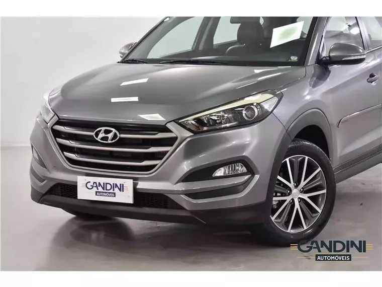 Hyundai Tucson Cinza 7