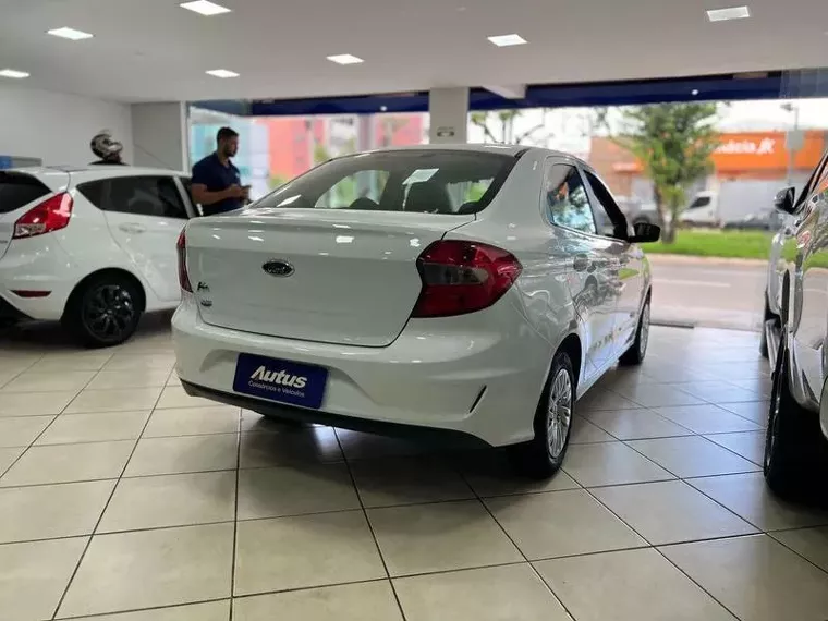 Ford KA Branco 5