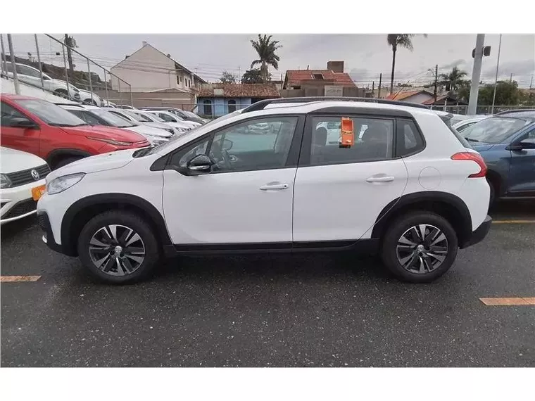 Peugeot 2008 Branco 4