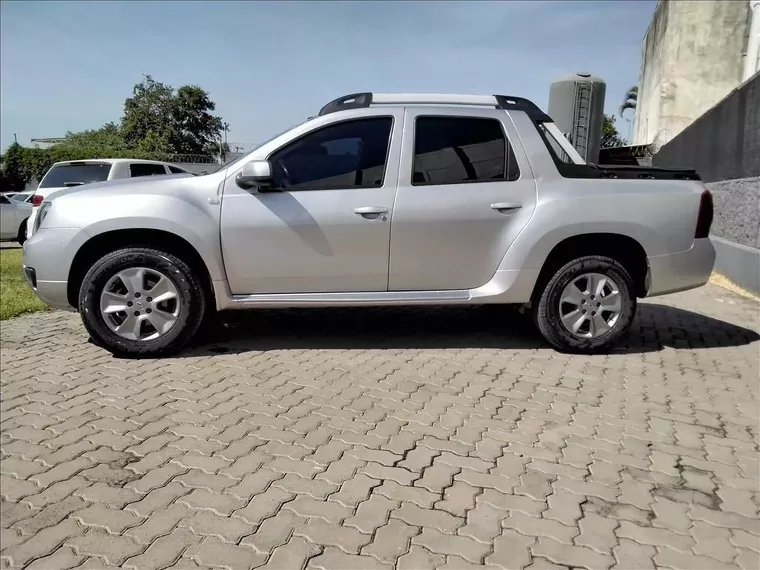 Renault Duster Oroch Prata 8