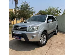 Toyota Hilux SW4