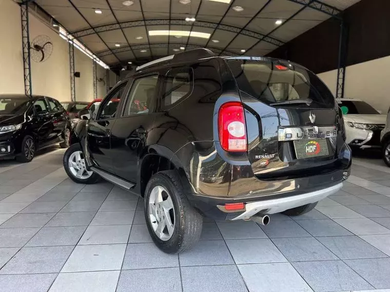 Renault Duster Preto 19