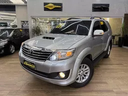 Toyota Hilux SW4