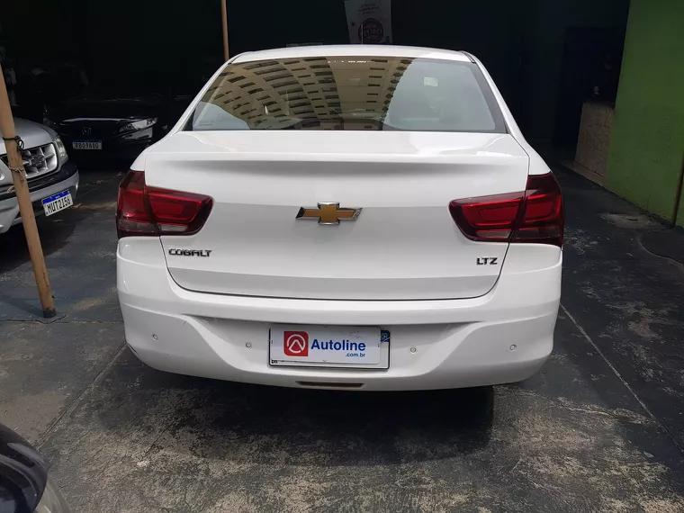 Chevrolet Cobalt Branco 8