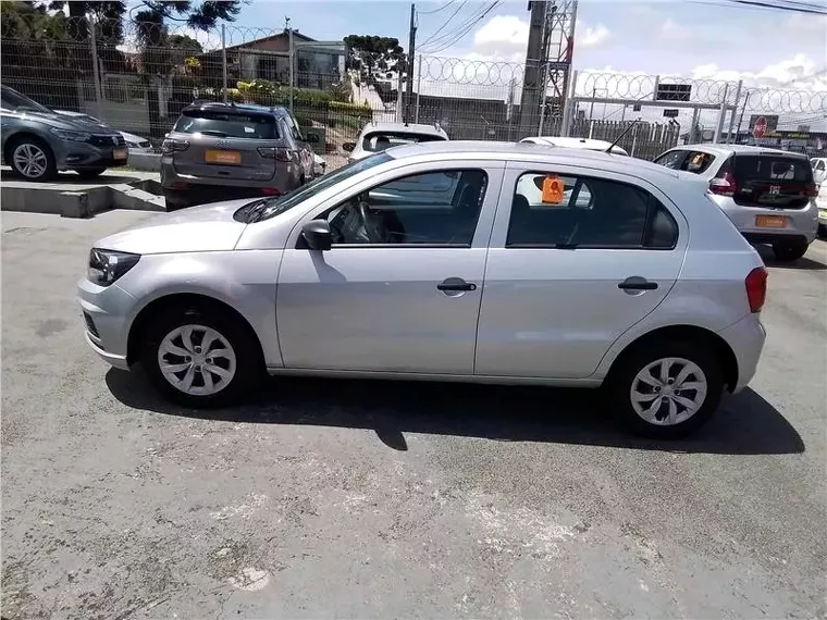 Volkswagen Gol Prata 18