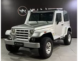Troller T4 Expedition